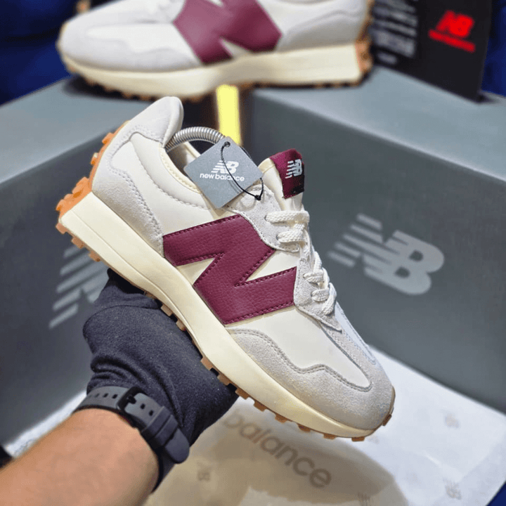 Casual New Balance Men 327 Sneakers